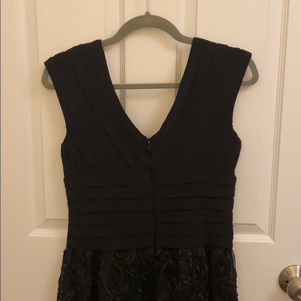 Dress - Picture 4 of 4